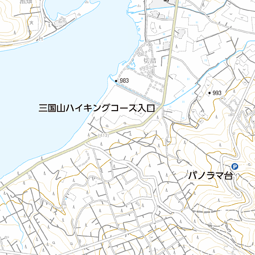 三国山ハイキングコース入口 三国山 高指山 鉄砲木ノ頭の登山口情報 Yamakei Online 山と溪谷社